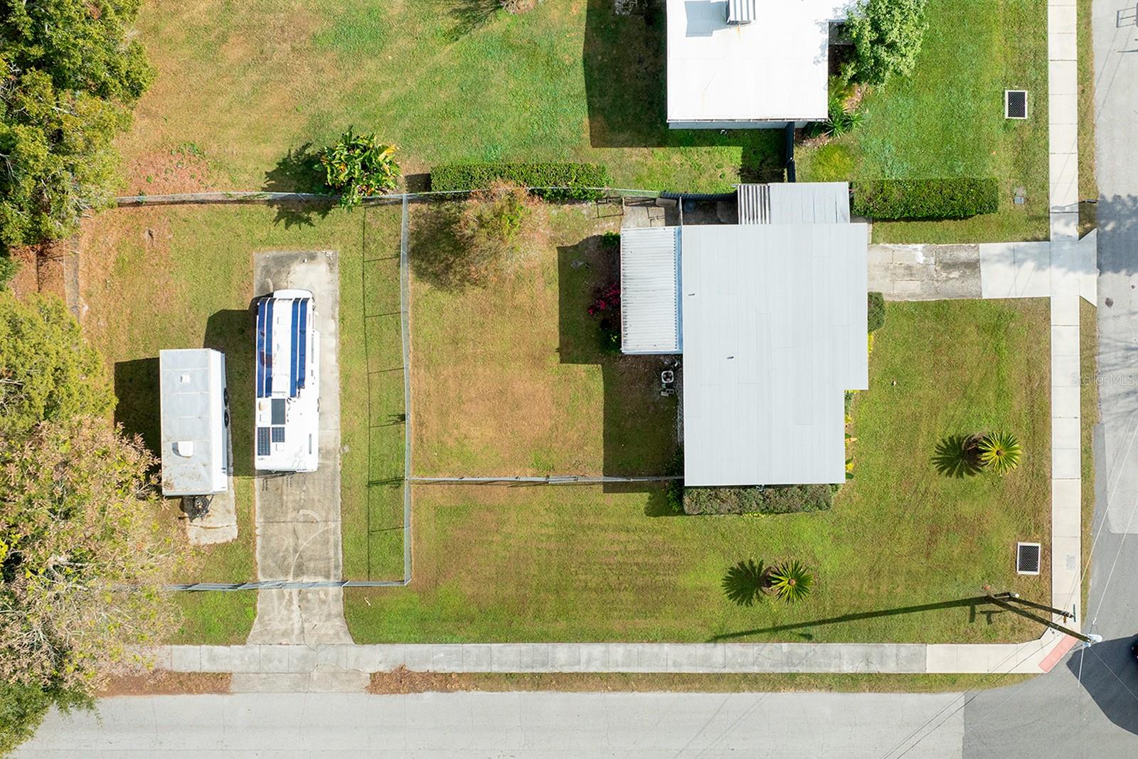 1901 MAGNOLIA AVE