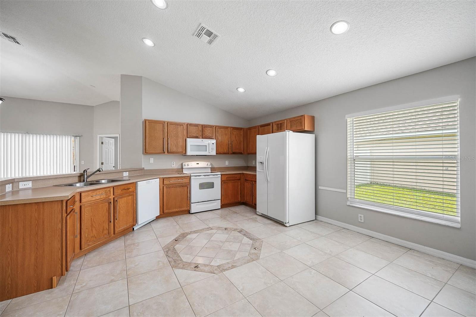 2506 WEDDINGTON GREEN CT