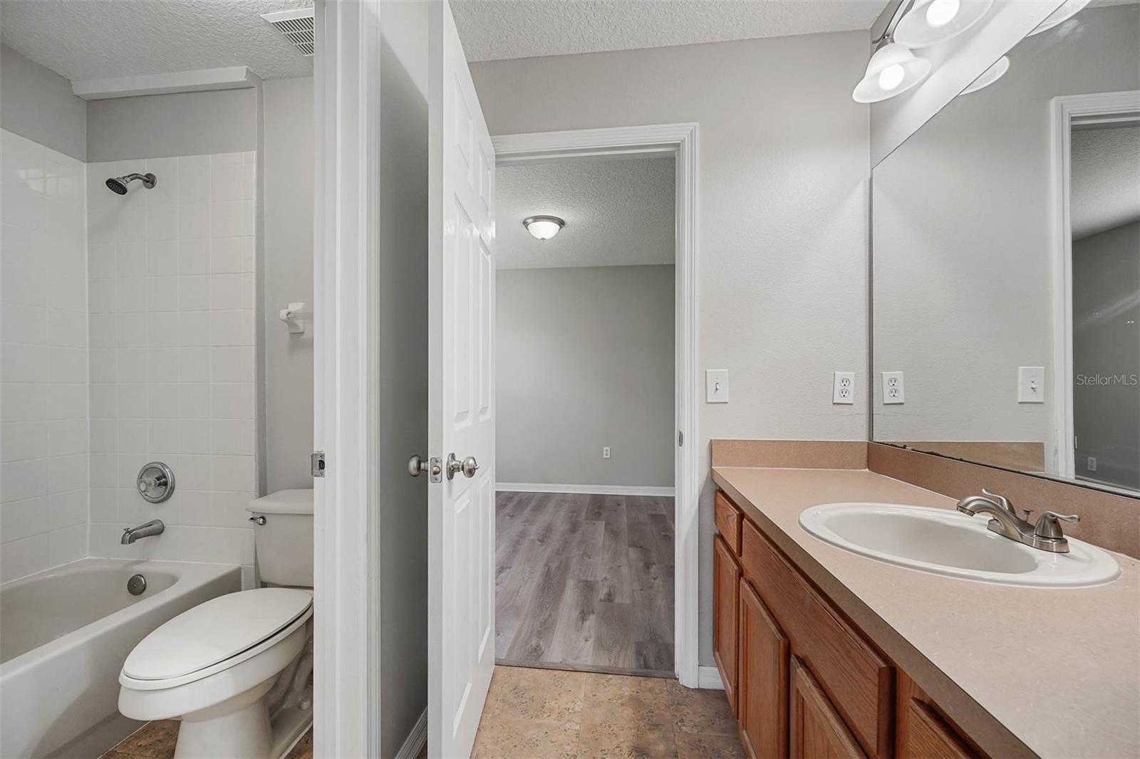 2506 WEDDINGTON GREEN CT
