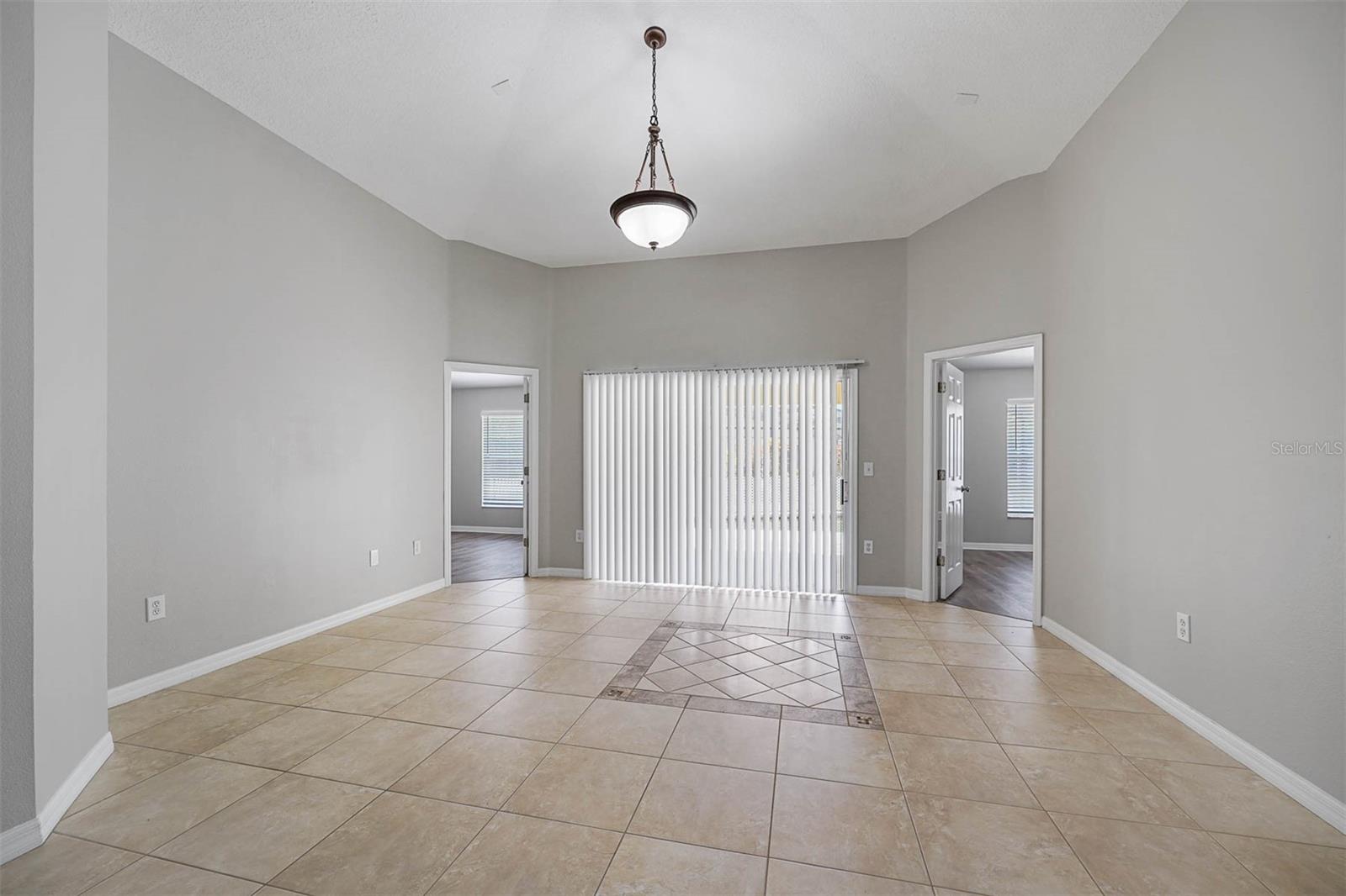 2506 WEDDINGTON GREEN CT