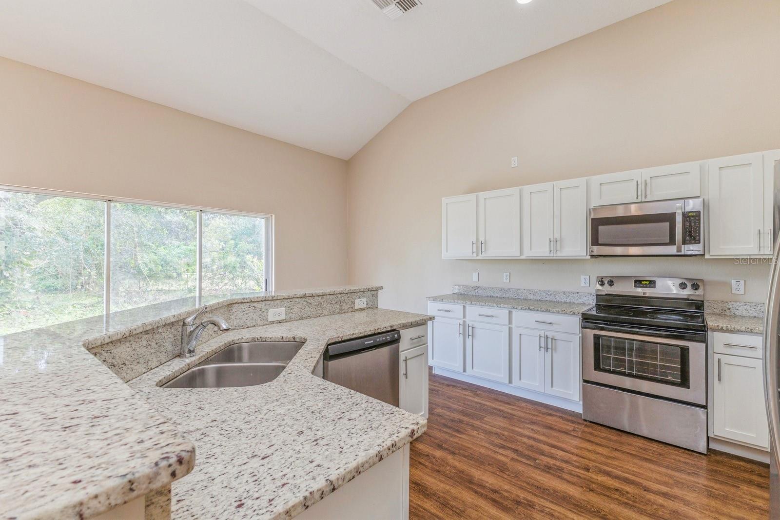 1111 PARTIN DR