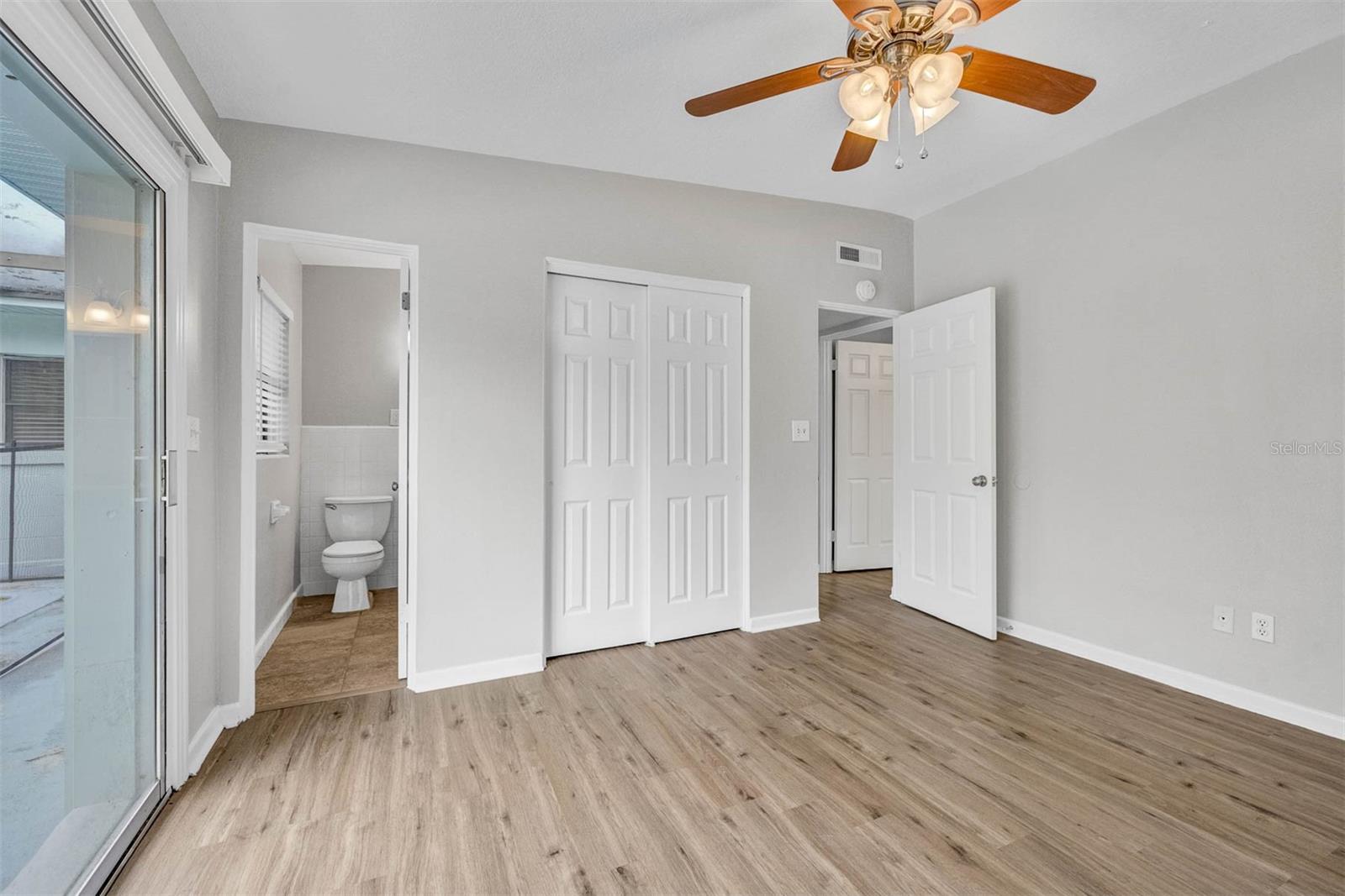 115 N LAKEWOOD CIR