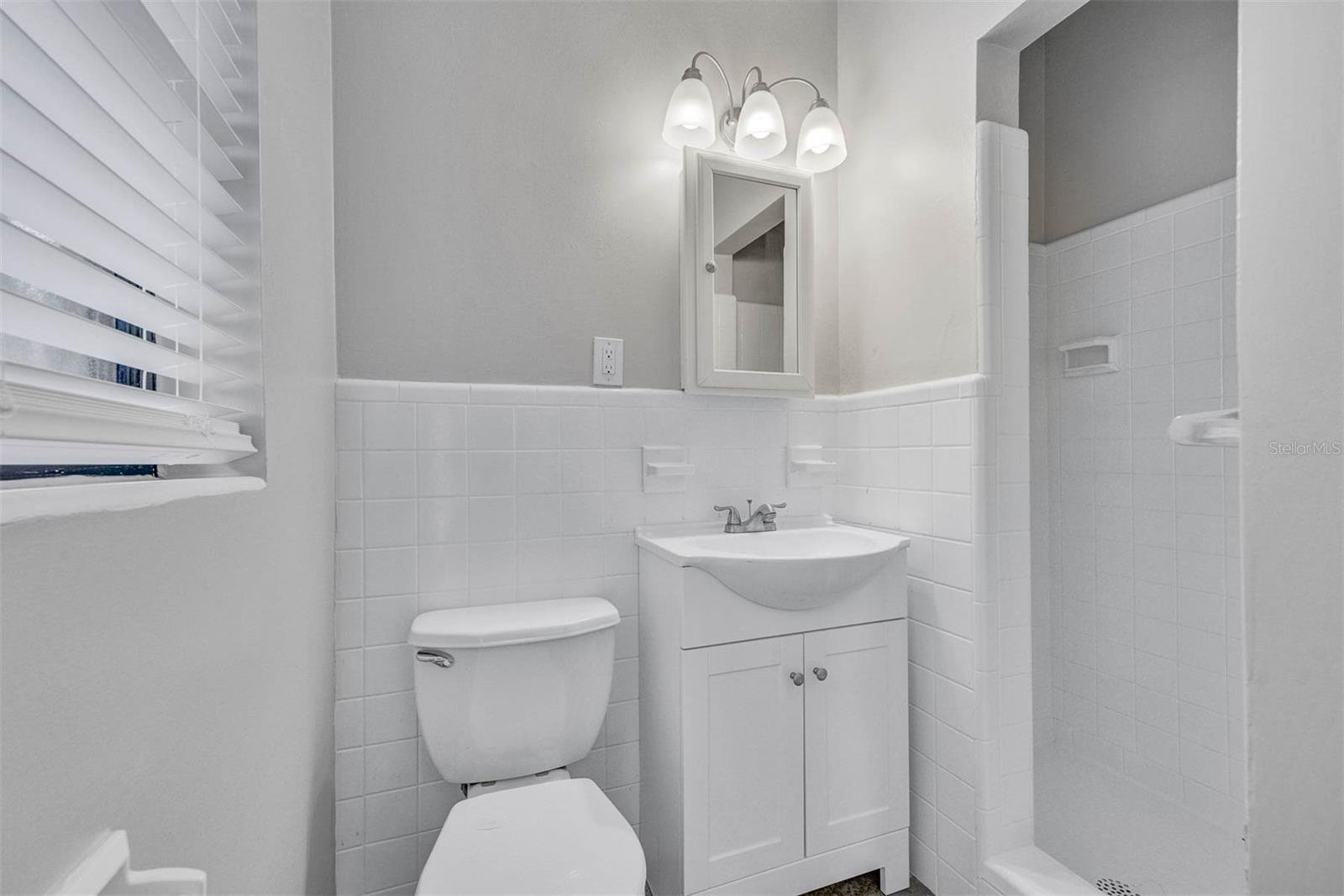 115 N LAKEWOOD CIR