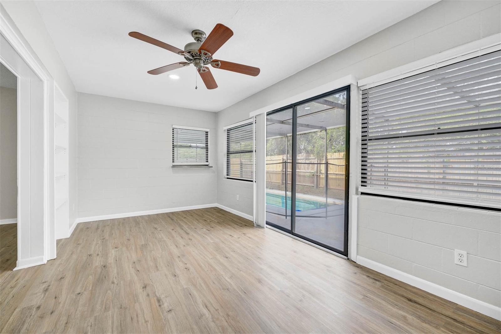 115 N LAKEWOOD CIR