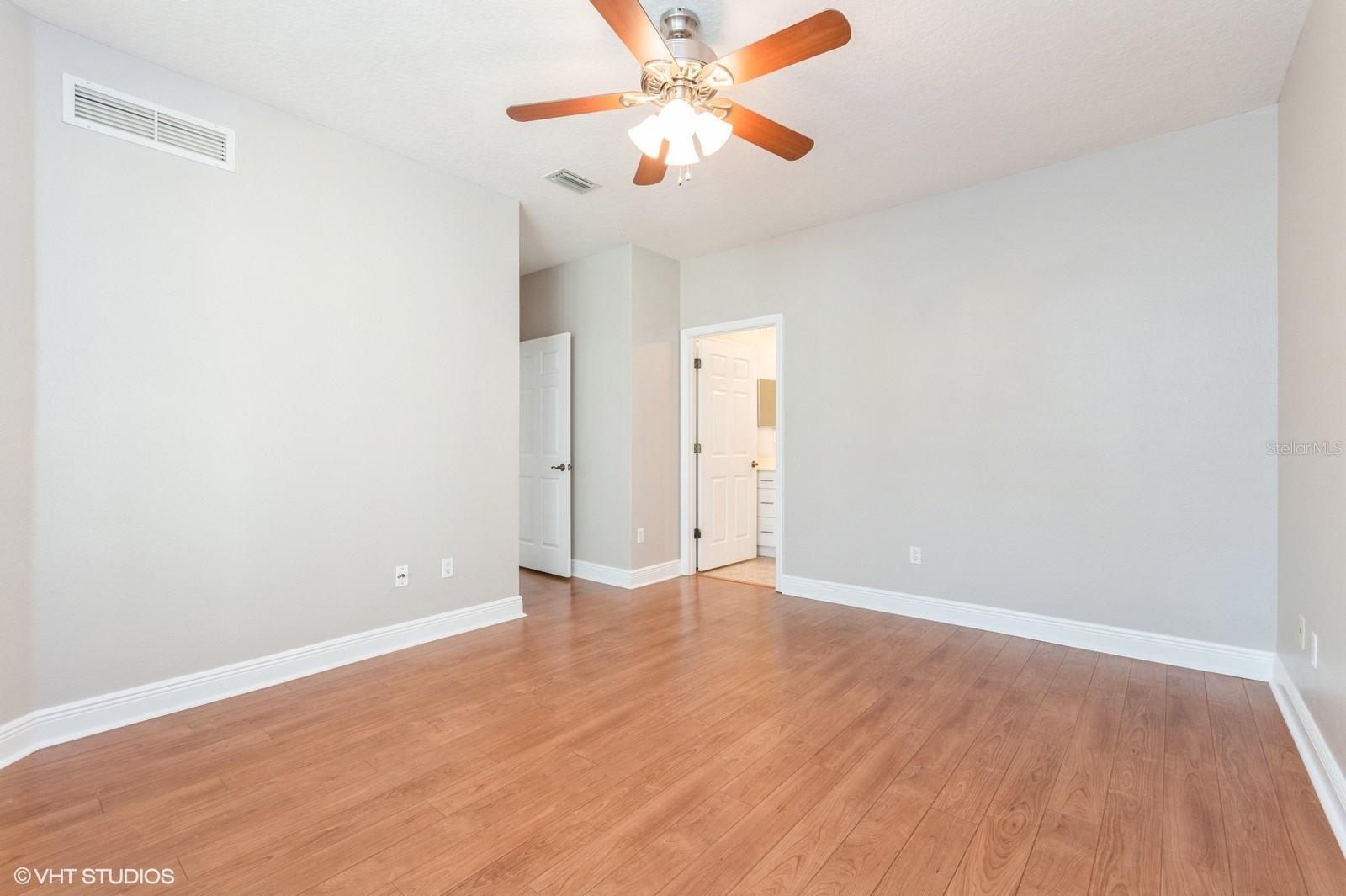 11565 MIZZON DR #804