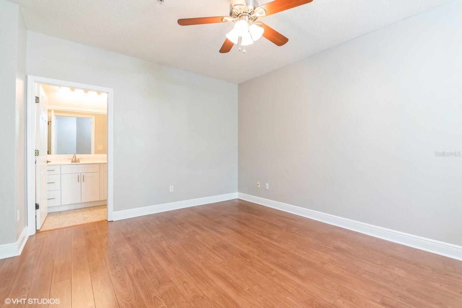 11565 MIZZON DR #804
