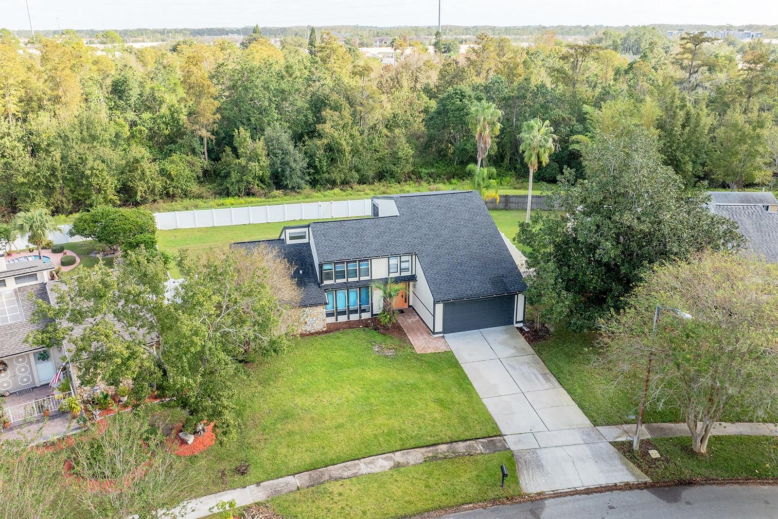 8825 PINE BAY CT