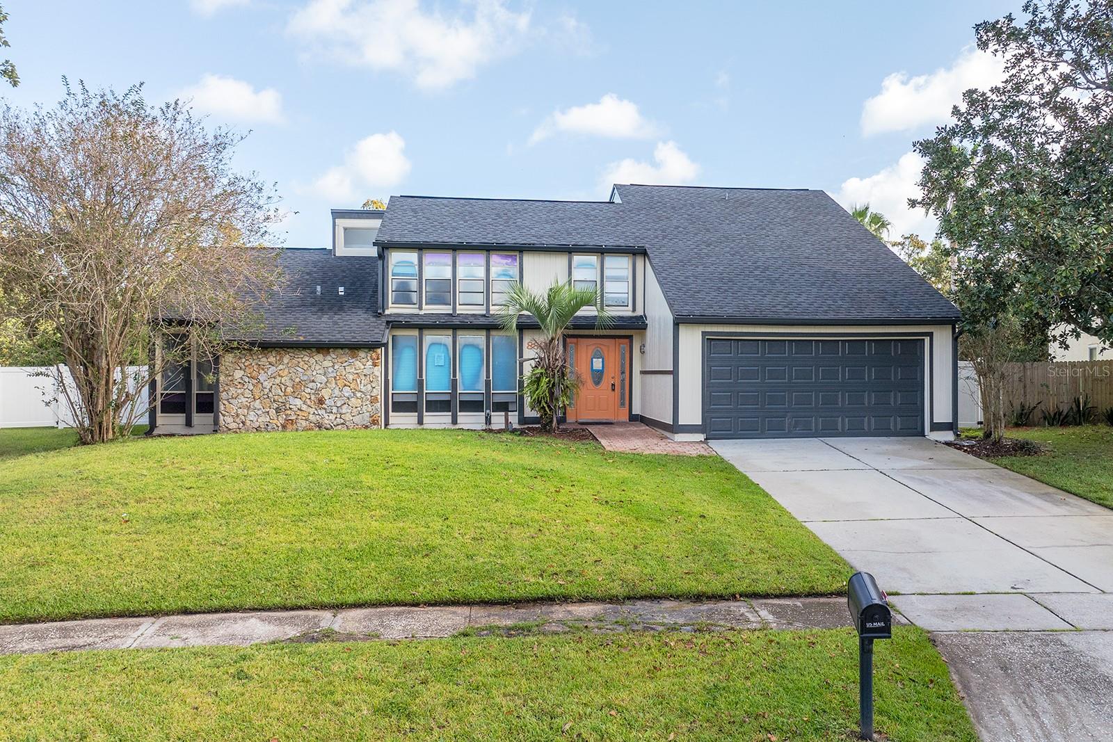 8825 PINE BAY CT
