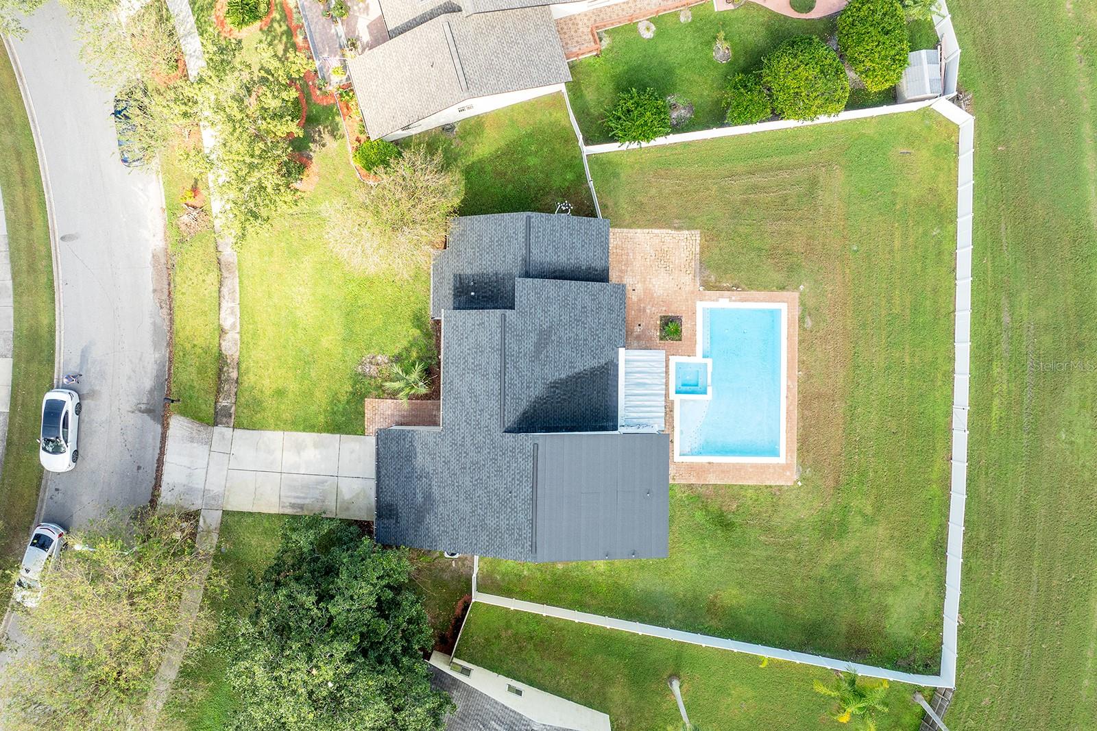8825 PINE BAY CT