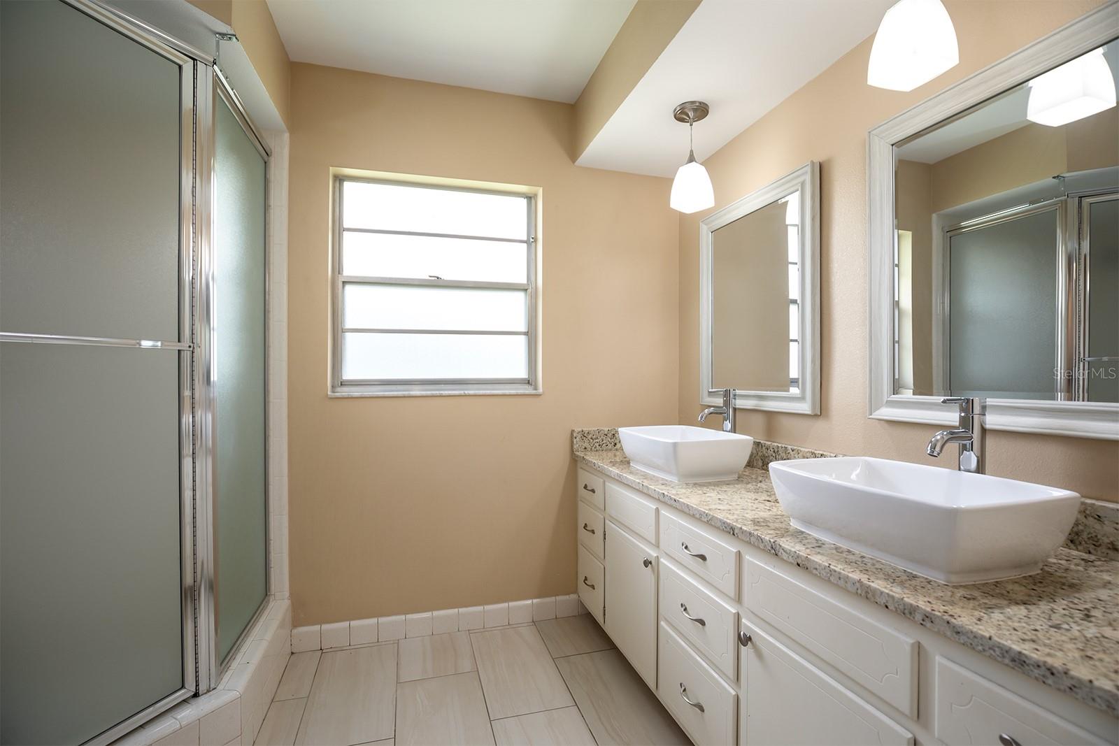 2518 SWEETWATER TRL