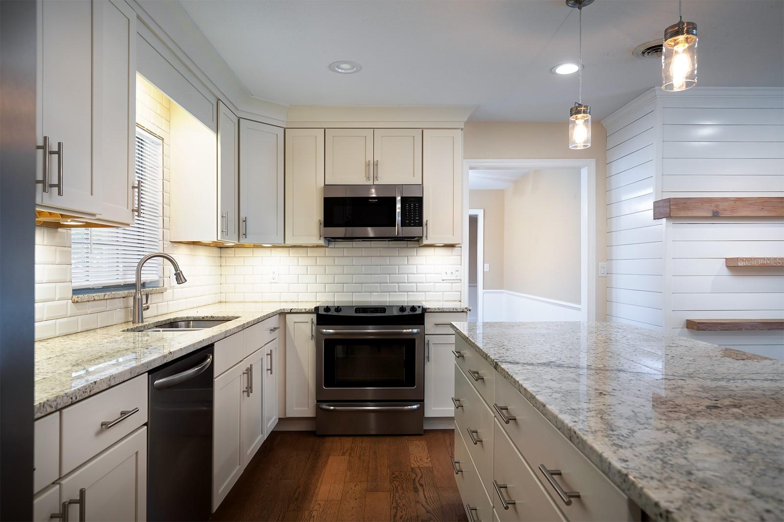 2518 SWEETWATER TRL