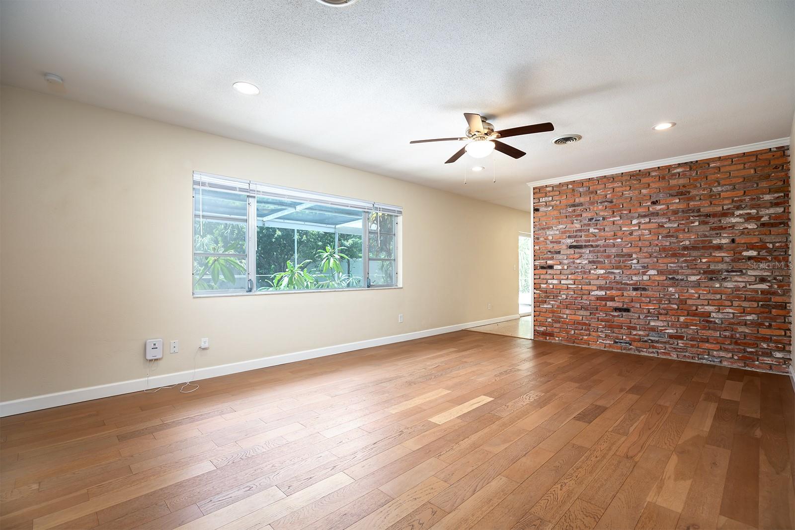 2518 SWEETWATER TRL