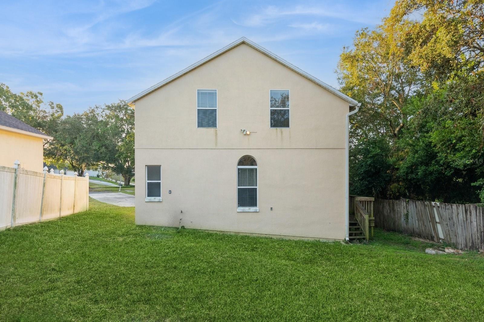 1644 LAMPLIGHTER WAY