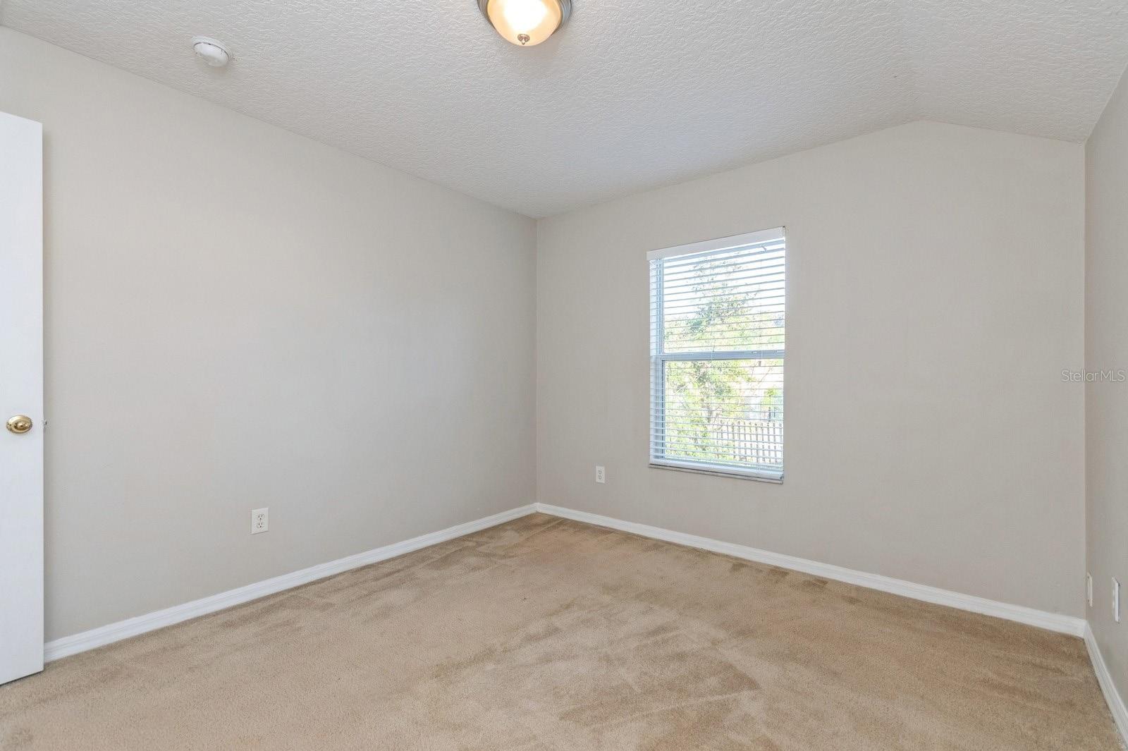1644 LAMPLIGHTER WAY