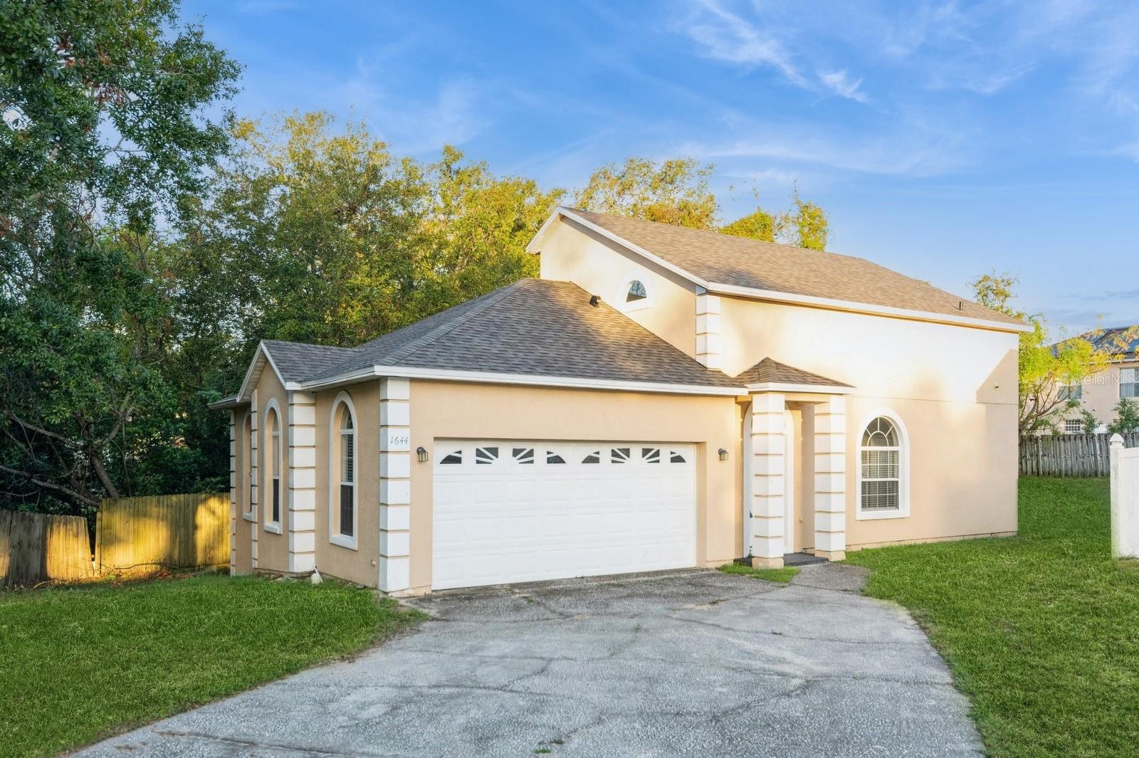 1644 LAMPLIGHTER WAY