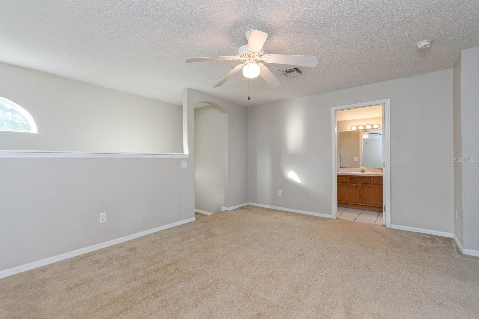 1644 LAMPLIGHTER WAY