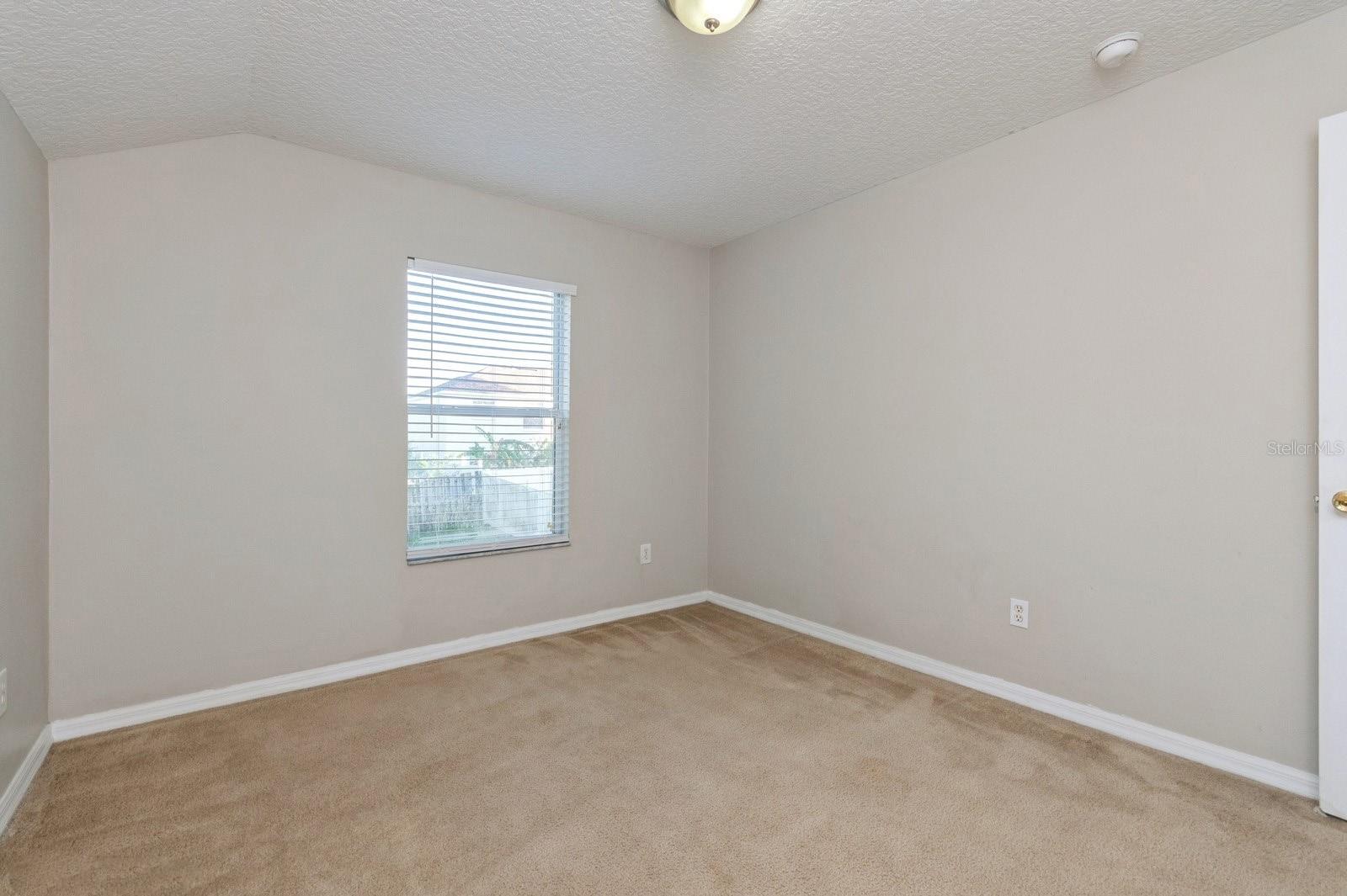 1644 LAMPLIGHTER WAY