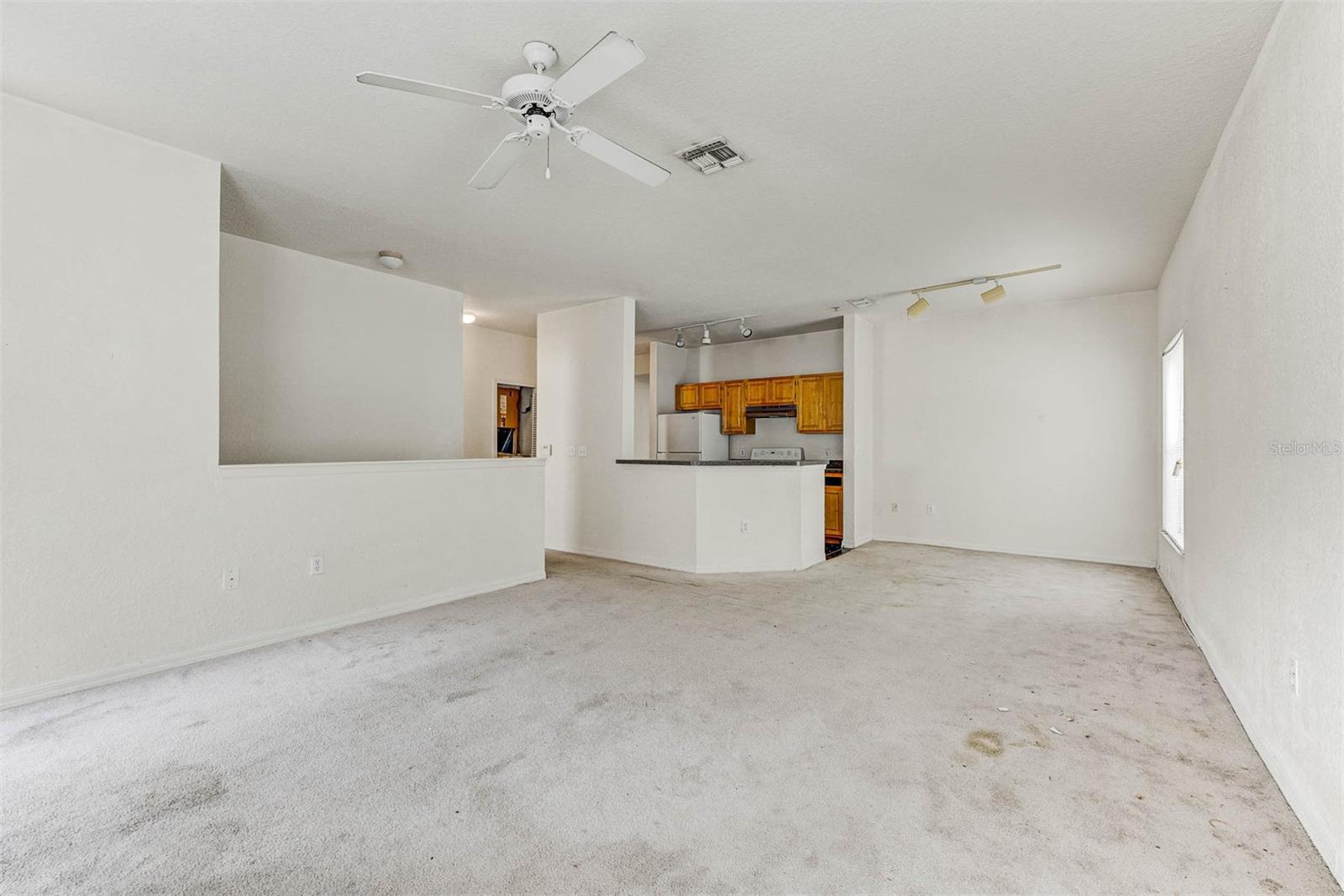 5953 WESTGATE DR #1823
