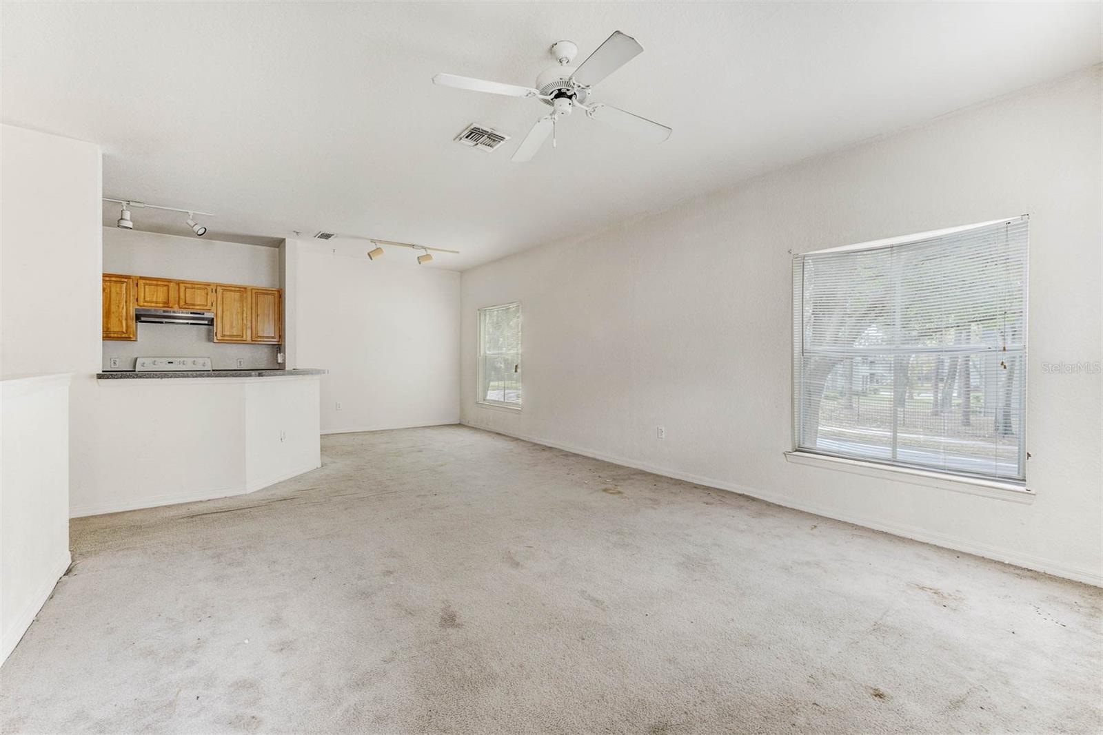 5953 WESTGATE DR #1823