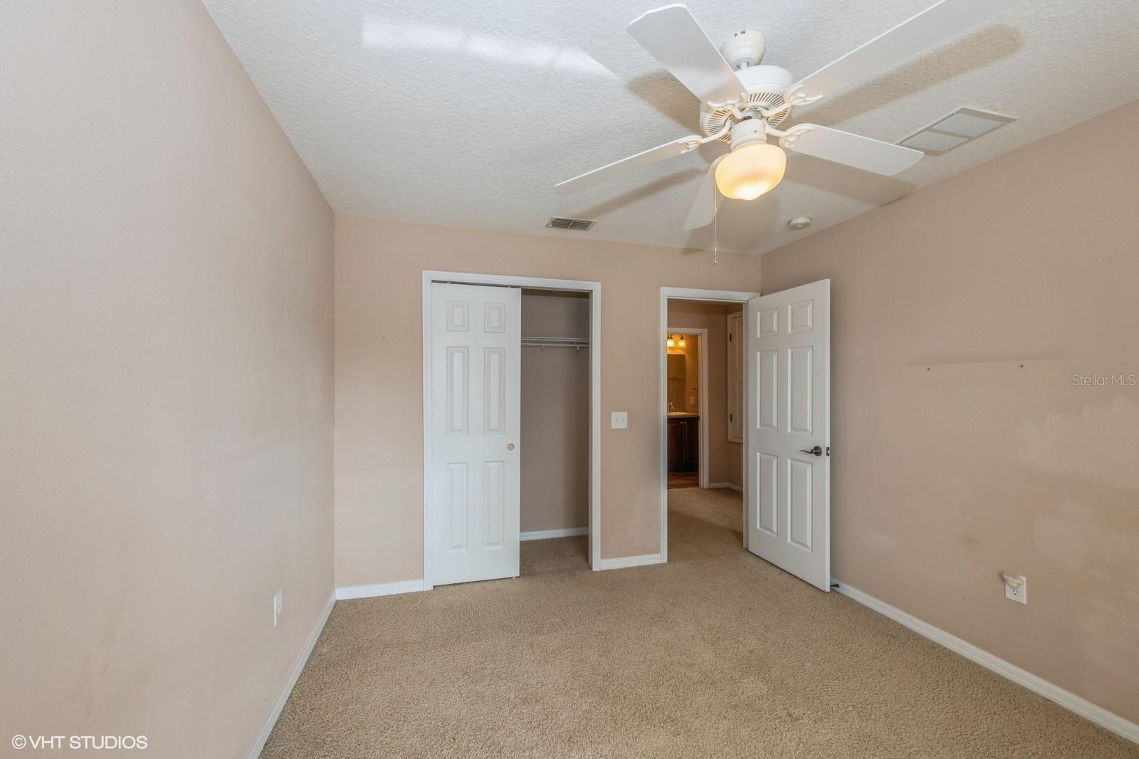3006 SEAVIEW CASTLE DR