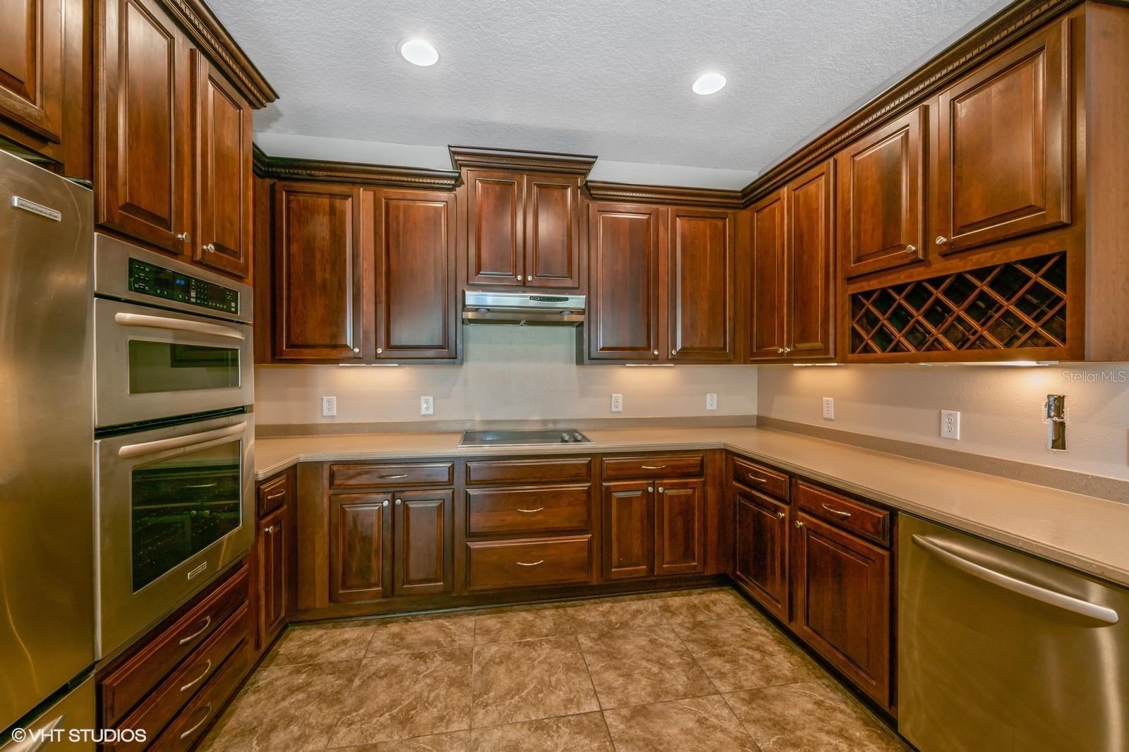 3006 SEAVIEW CASTLE DR