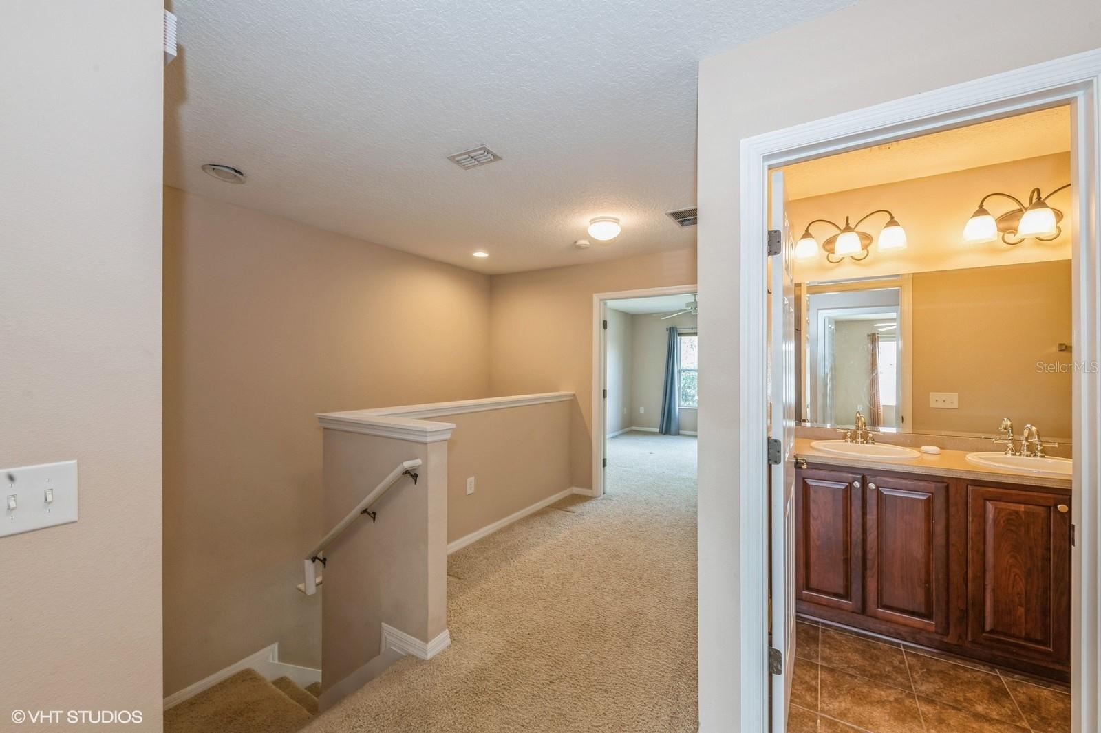 3006 SEAVIEW CASTLE DR
