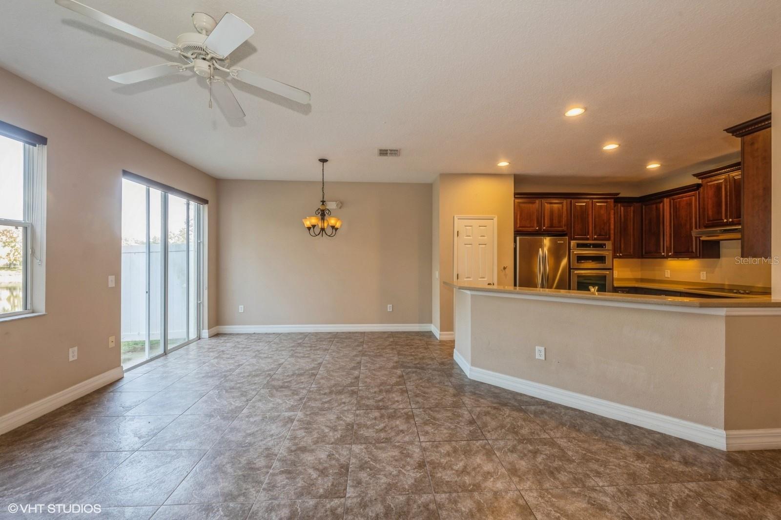 3006 SEAVIEW CASTLE DR