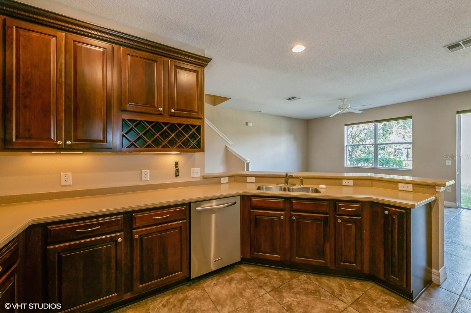 3006 SEAVIEW CASTLE DR