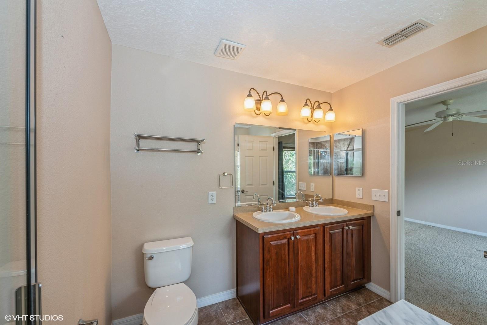 3006 SEAVIEW CASTLE DR
