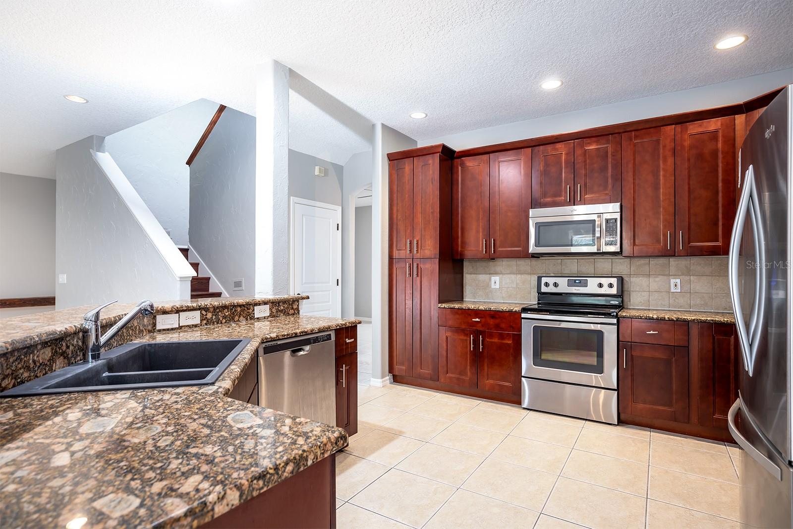 881 ARBORMOOR PL