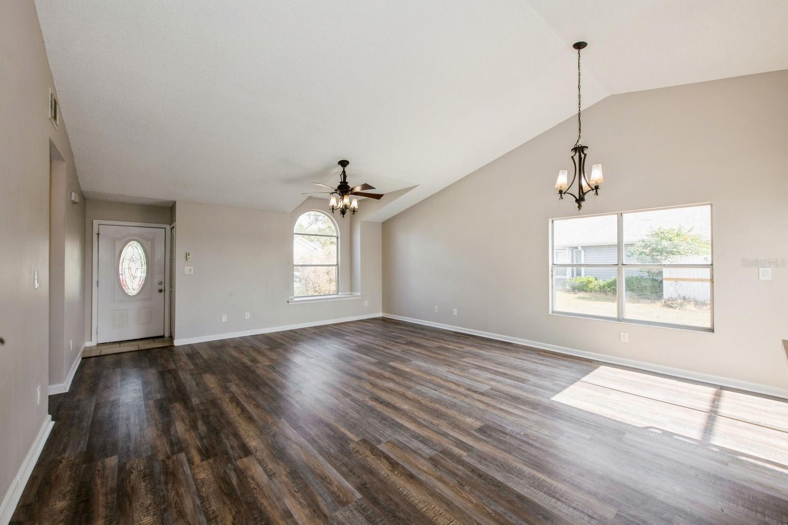 210 SONOMA VALLEY CIR