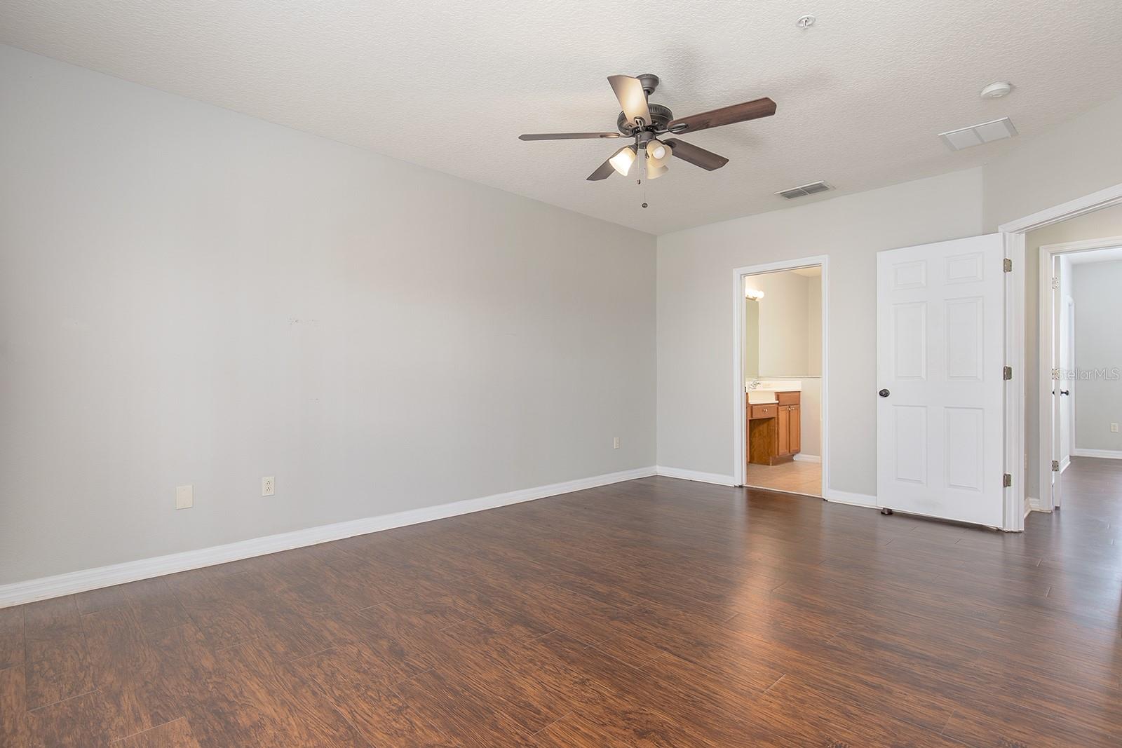 378 BLUE BAYOU LN
