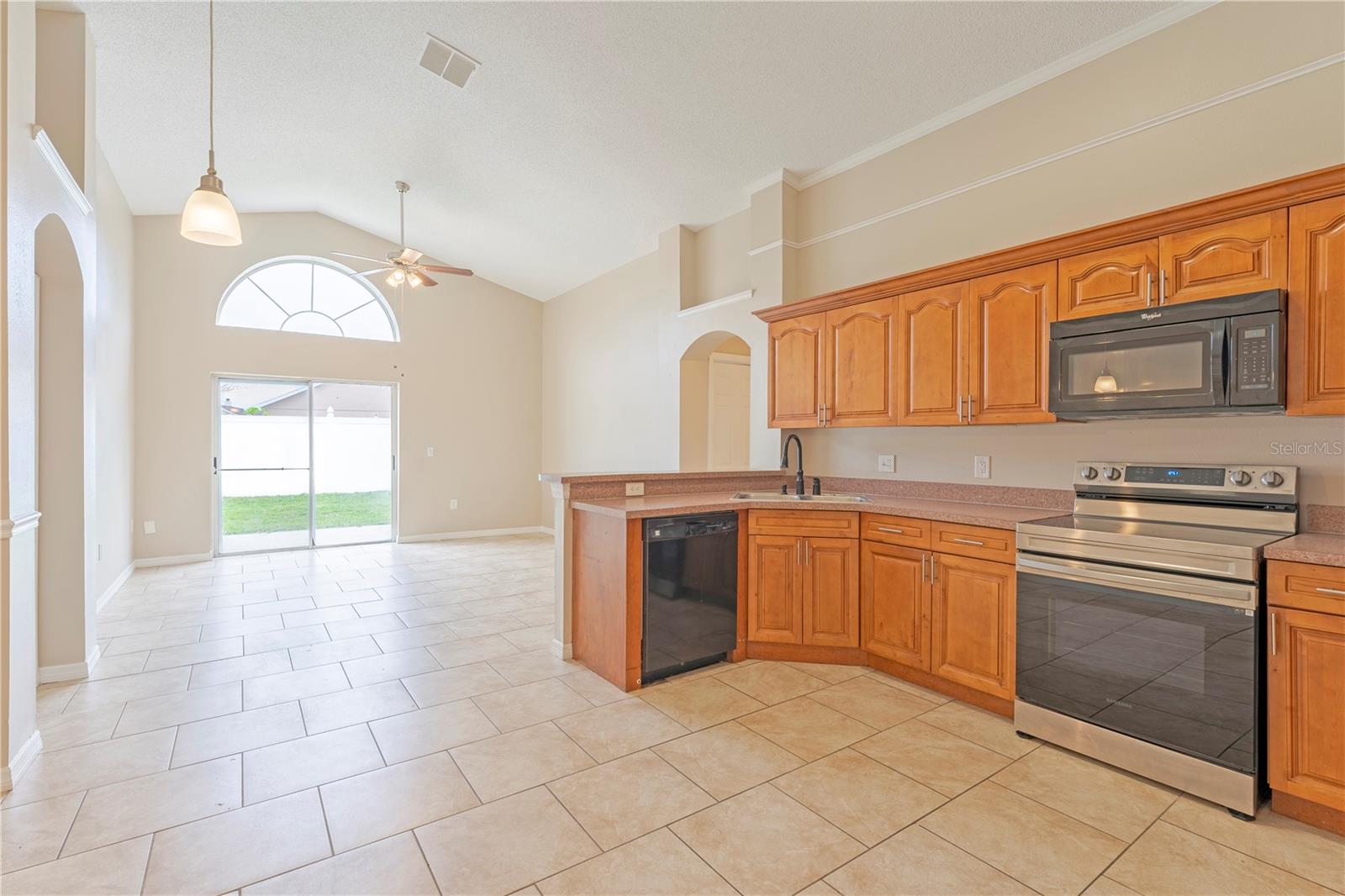 2104 REMINGTON POINTE BLVD