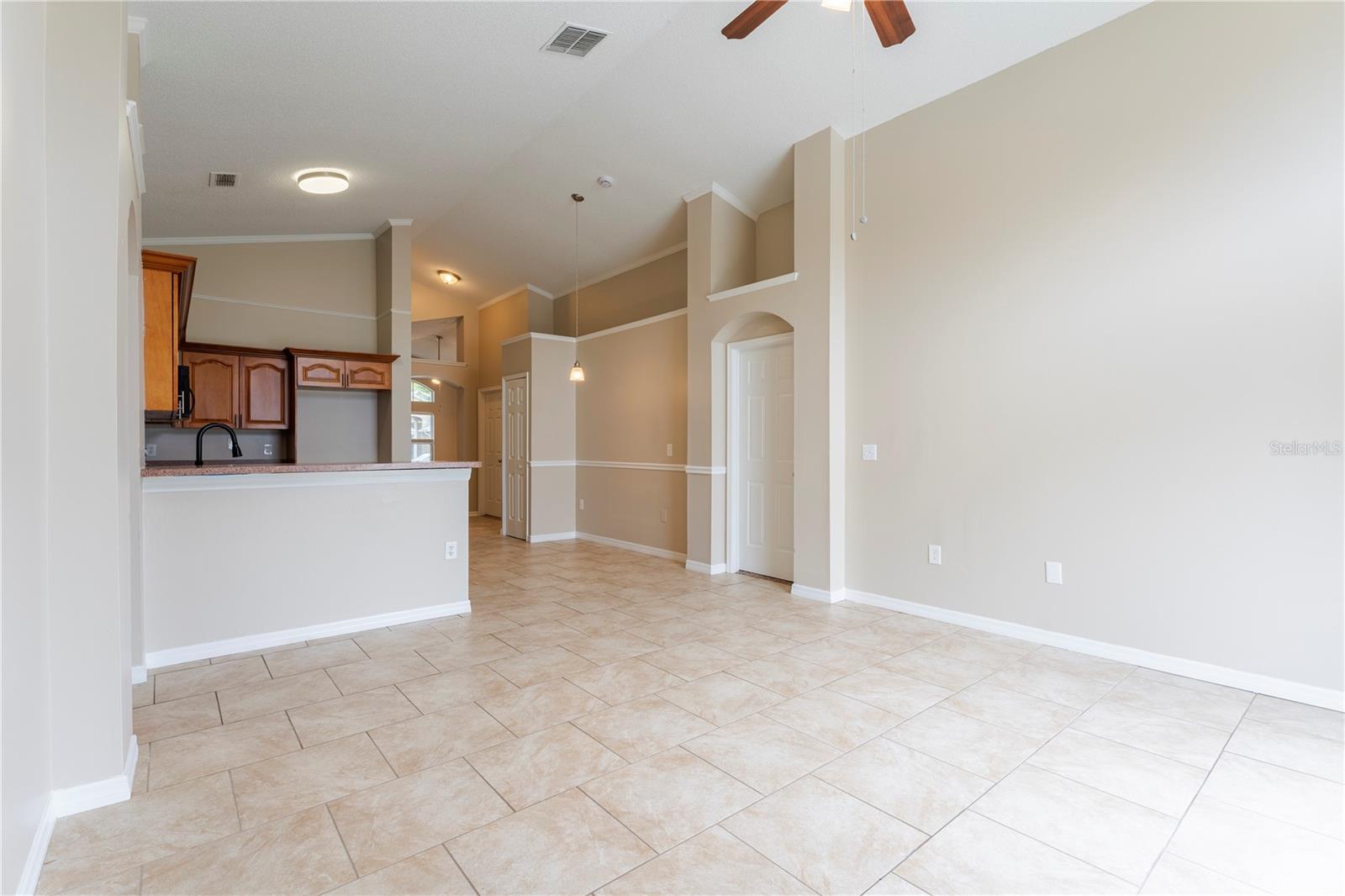2104 REMINGTON POINTE BLVD