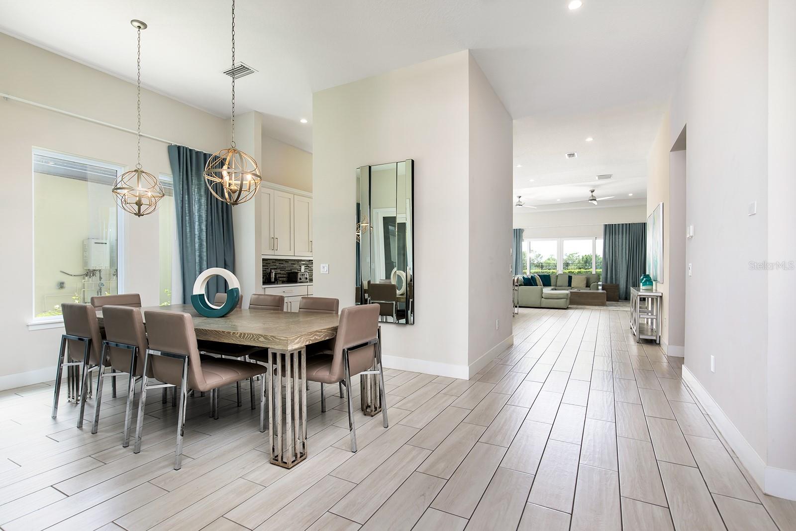 7928 JACKS CLUB DR