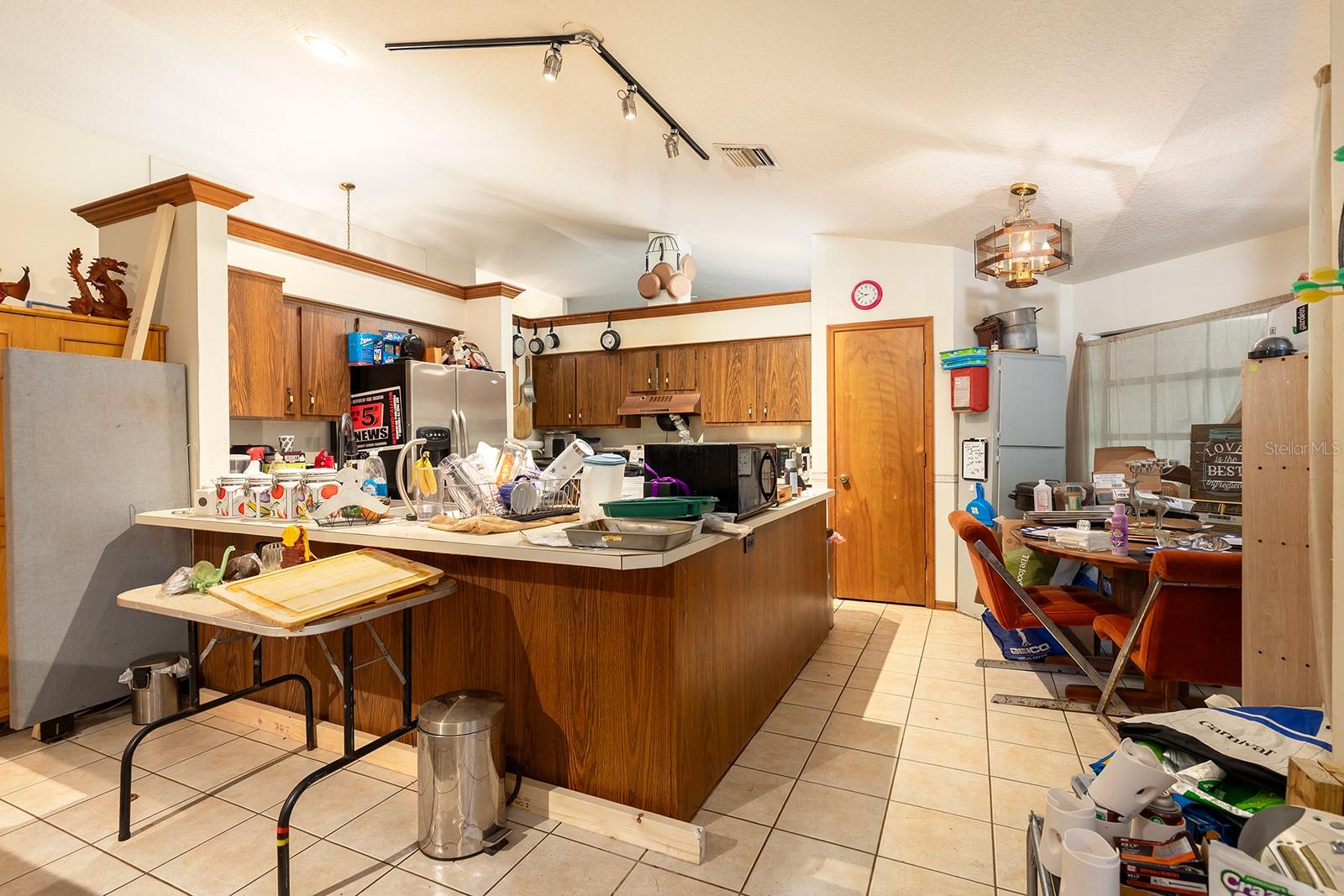 4933 ROUND LAKE RD
