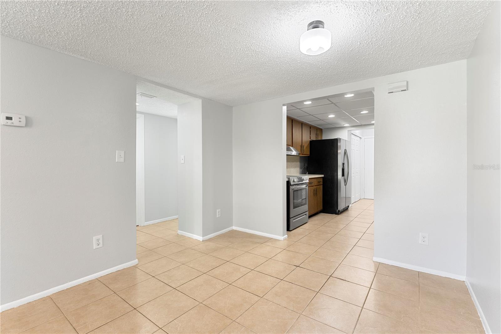 818 PARK LAKE CIR #10