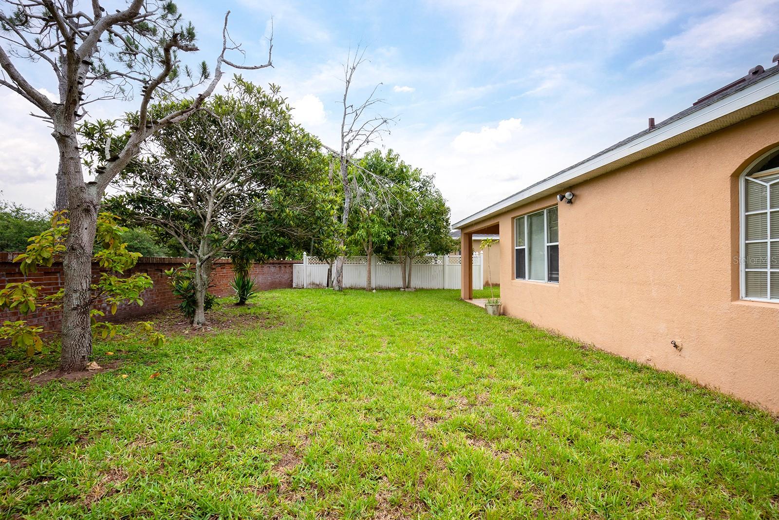 1456 SUN MEADOW DR