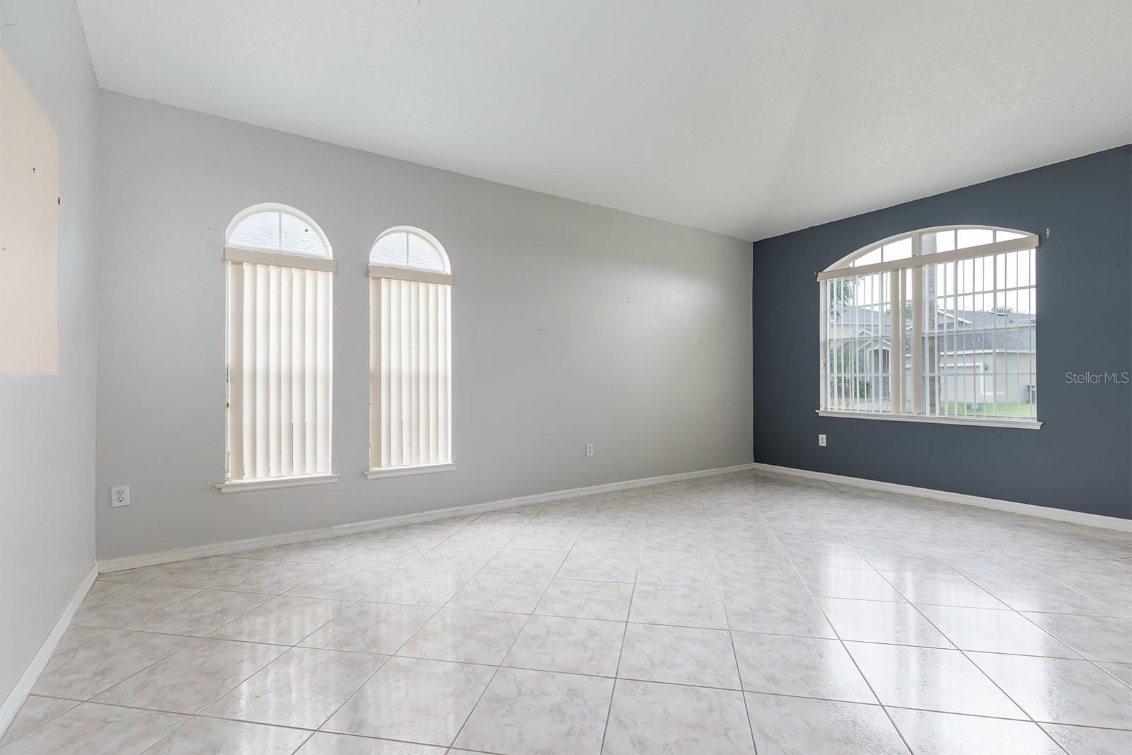 1456 SUN MEADOW DR