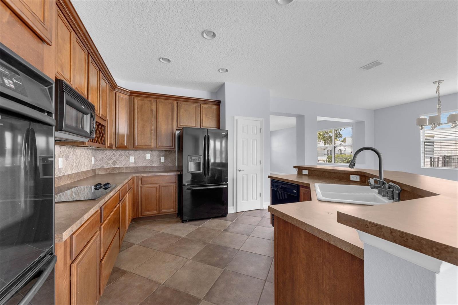 10151 CHORLTON CIR