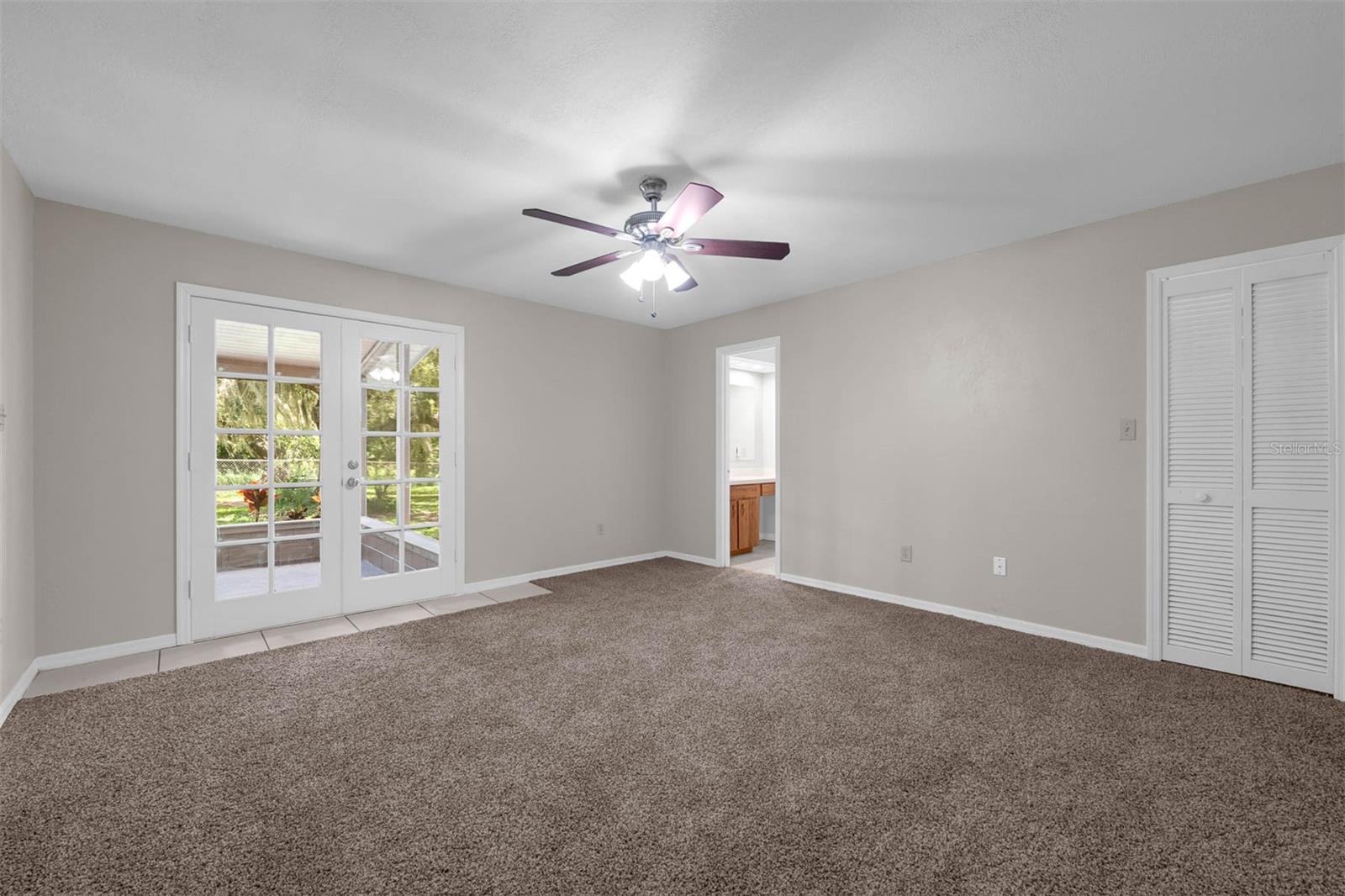 525 GARDEN HEIGHTS DR