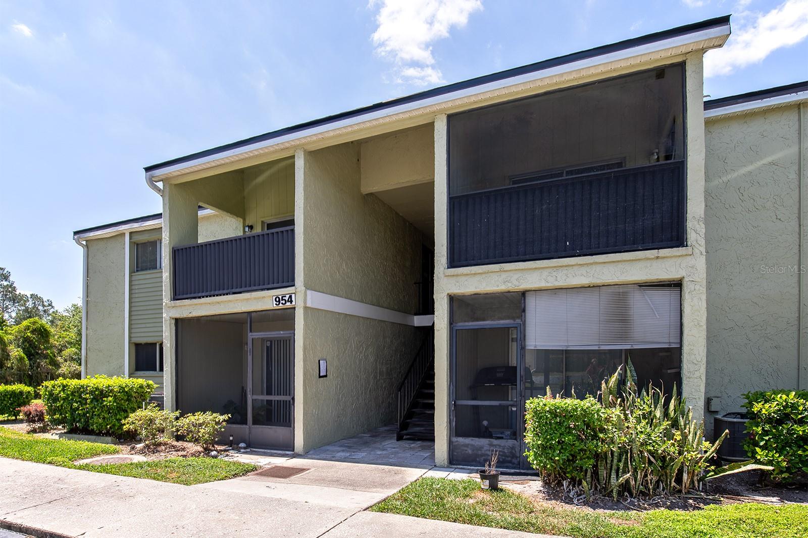 954 LAKE DESTINY RD #H