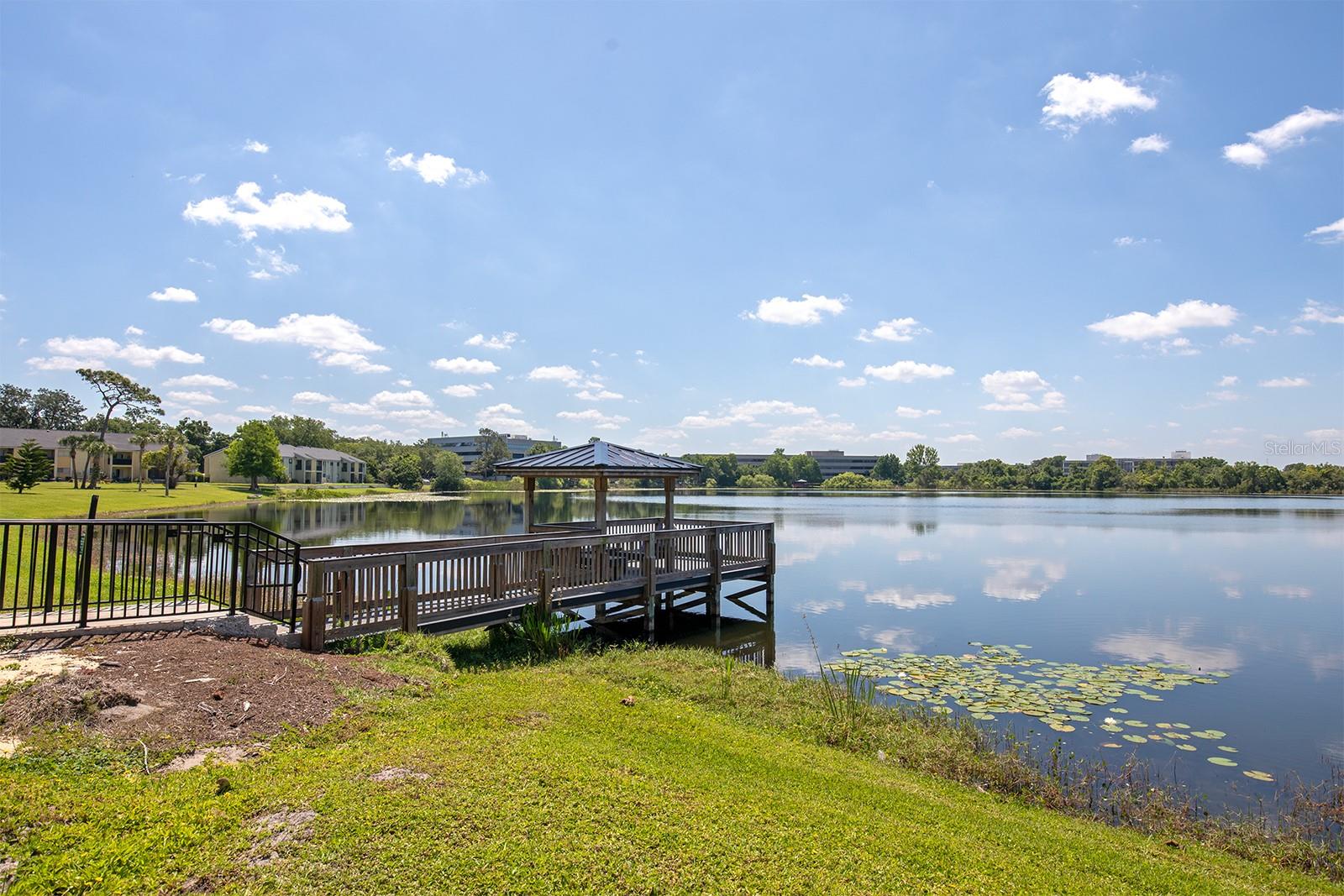 954 LAKE DESTINY RD #H