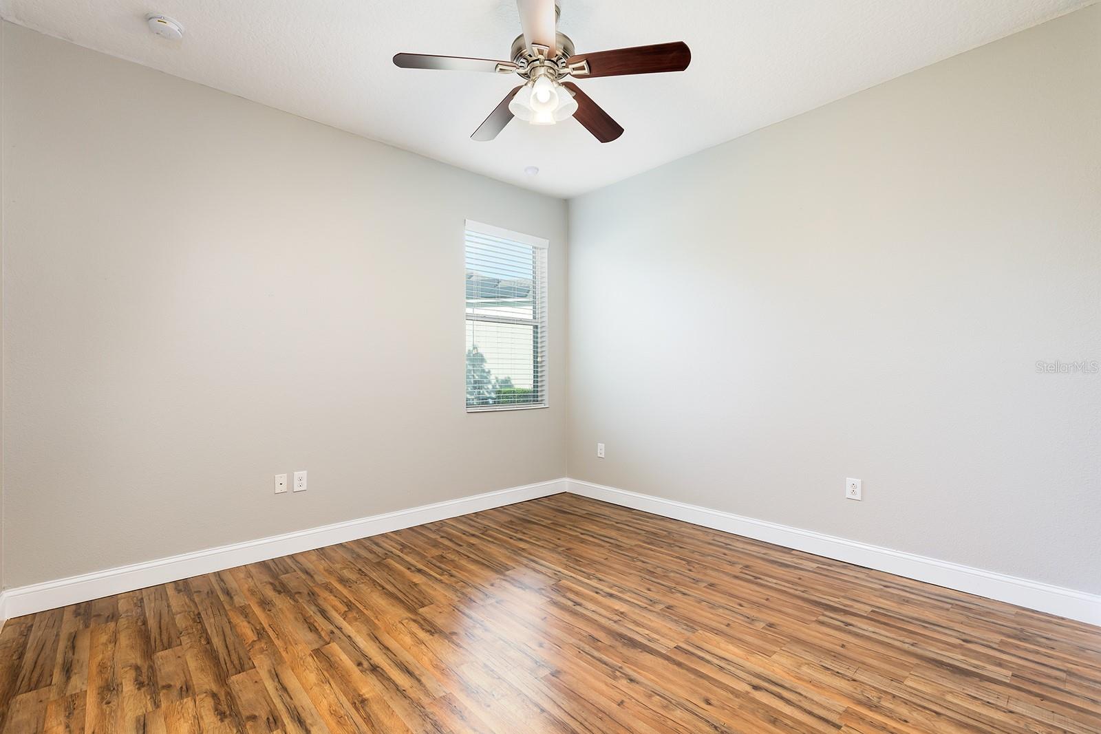 2450 MISTY COVE CIR