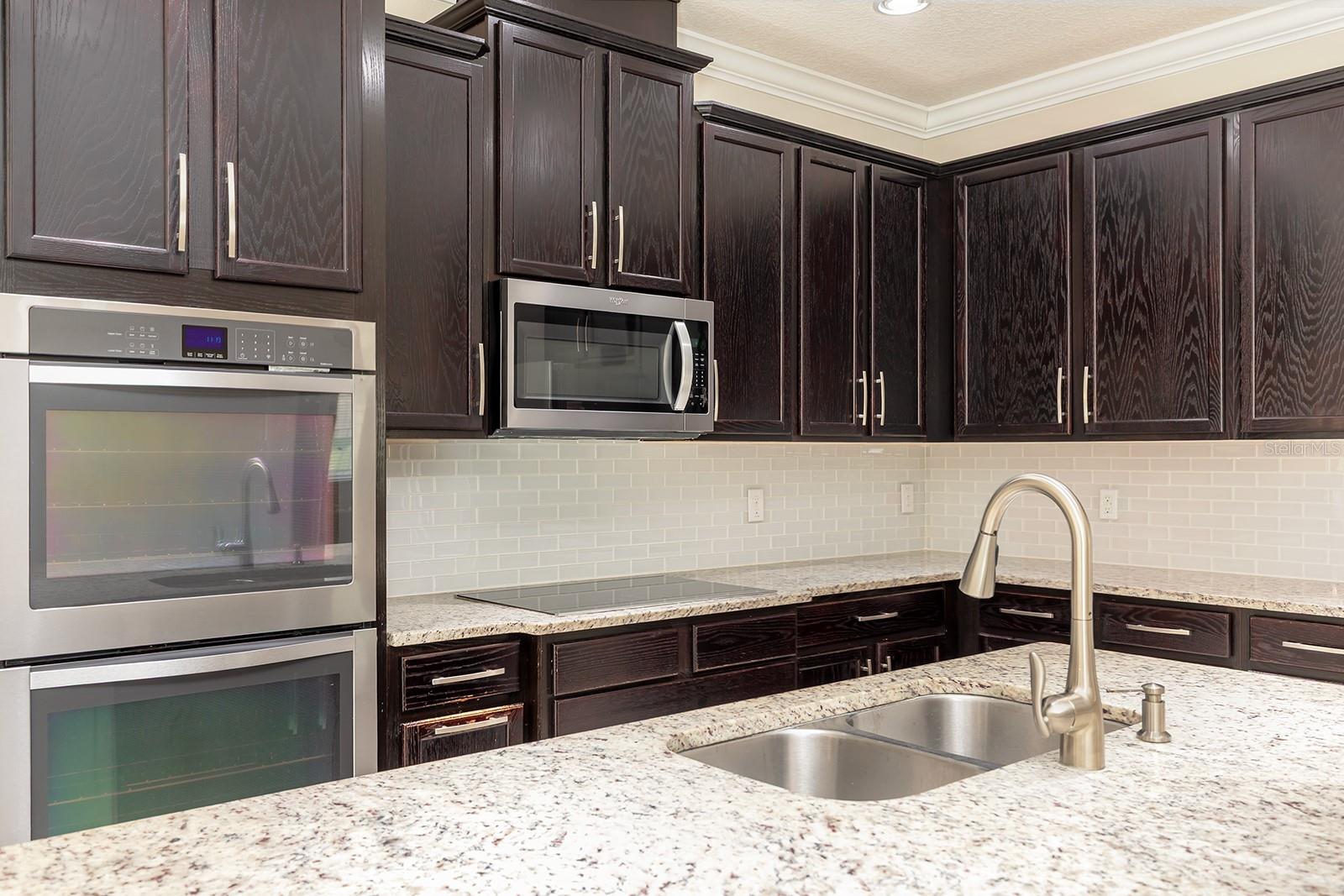 2450 MISTY COVE CIR