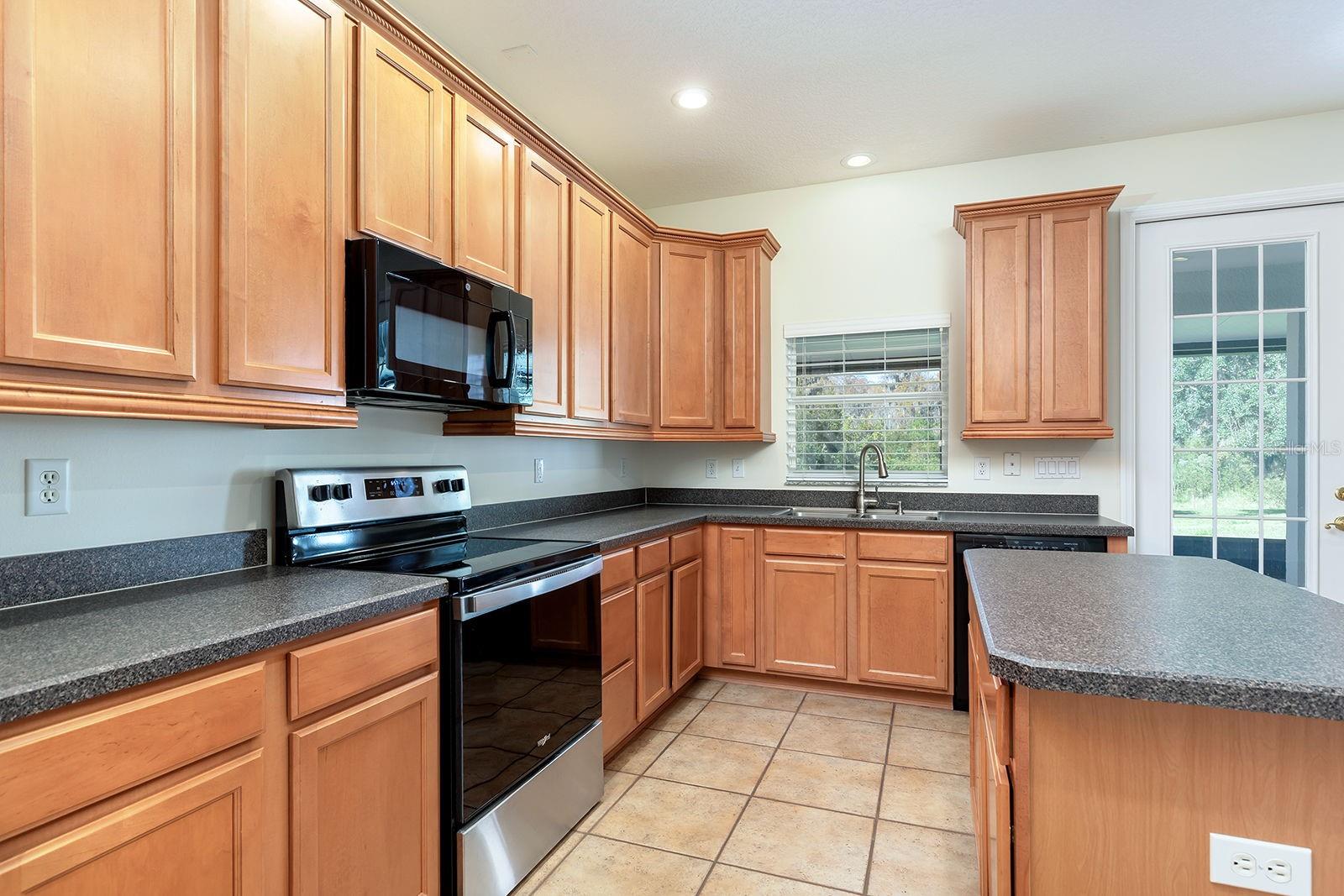 6368 SEDONA LEAF CT