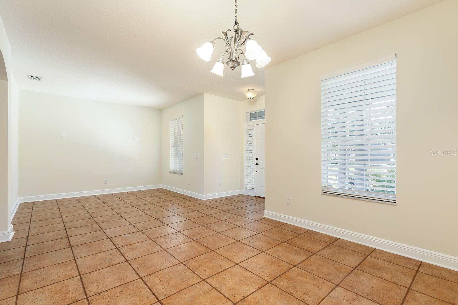 6368 SEDONA LEAF CT