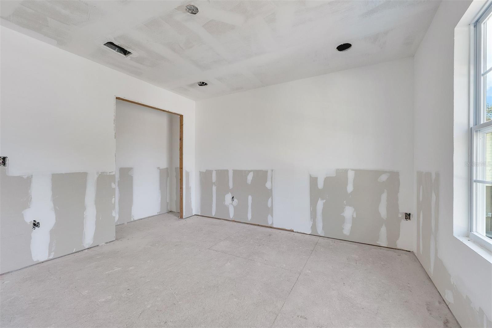 2960 WHITE MAGNOLIA LOOP