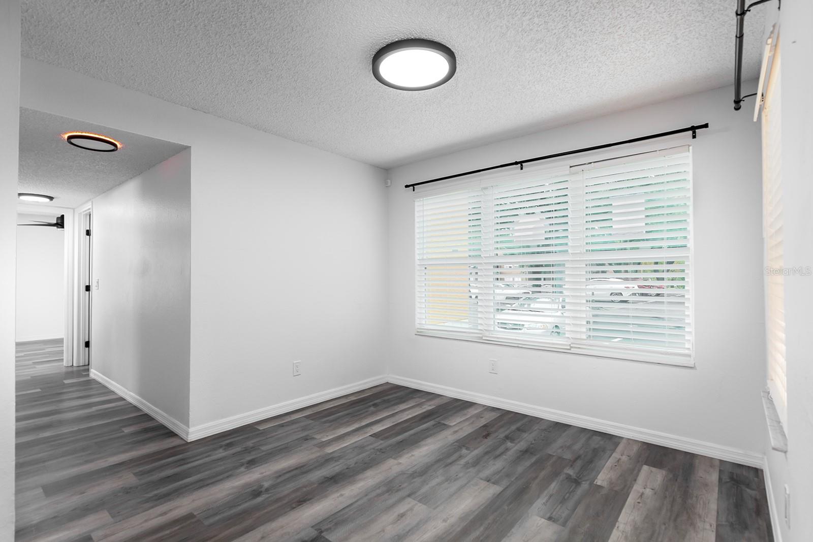 4528 COMMANDER DR #2018