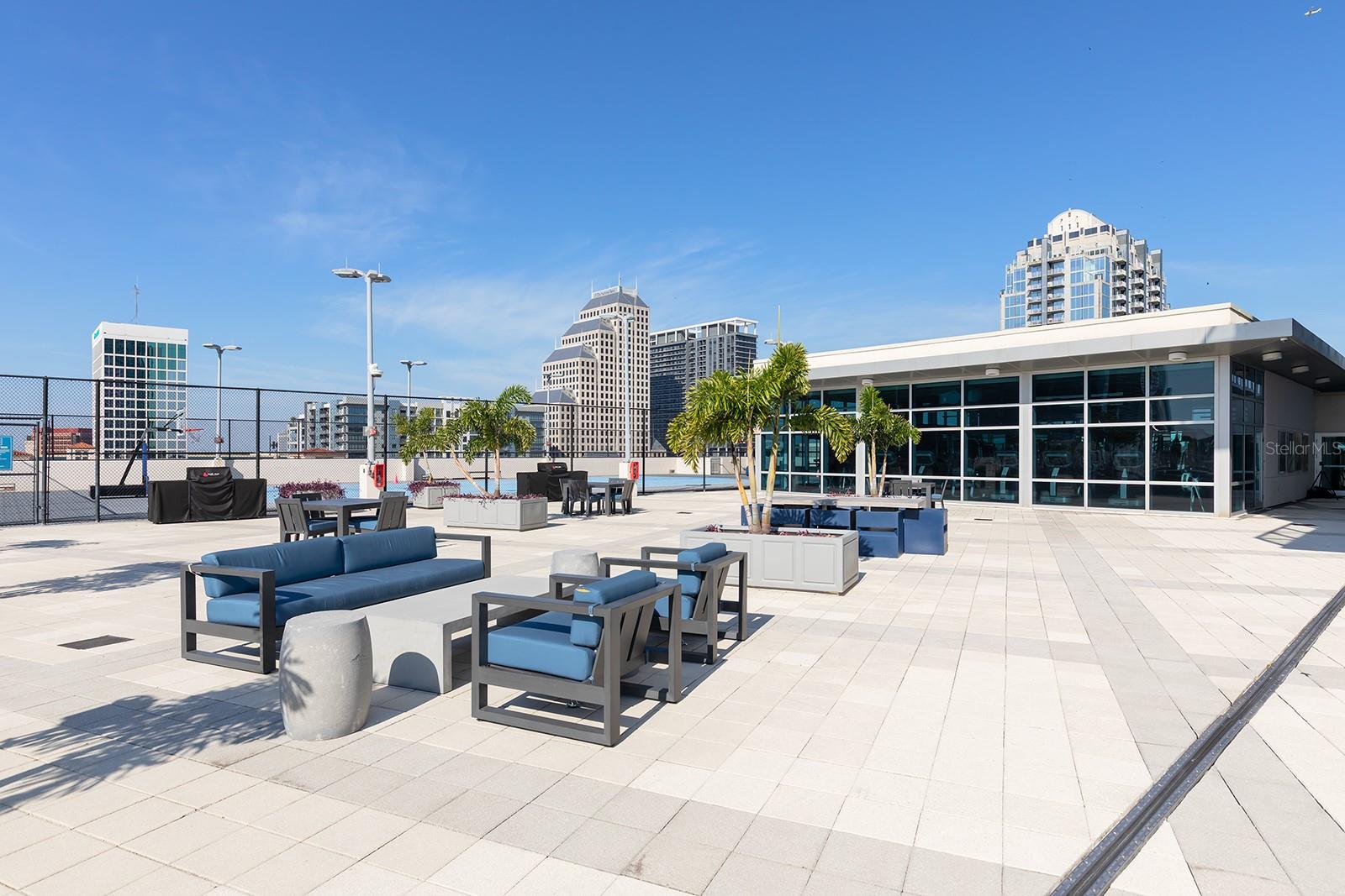 150 E ROBINSON ST #2408